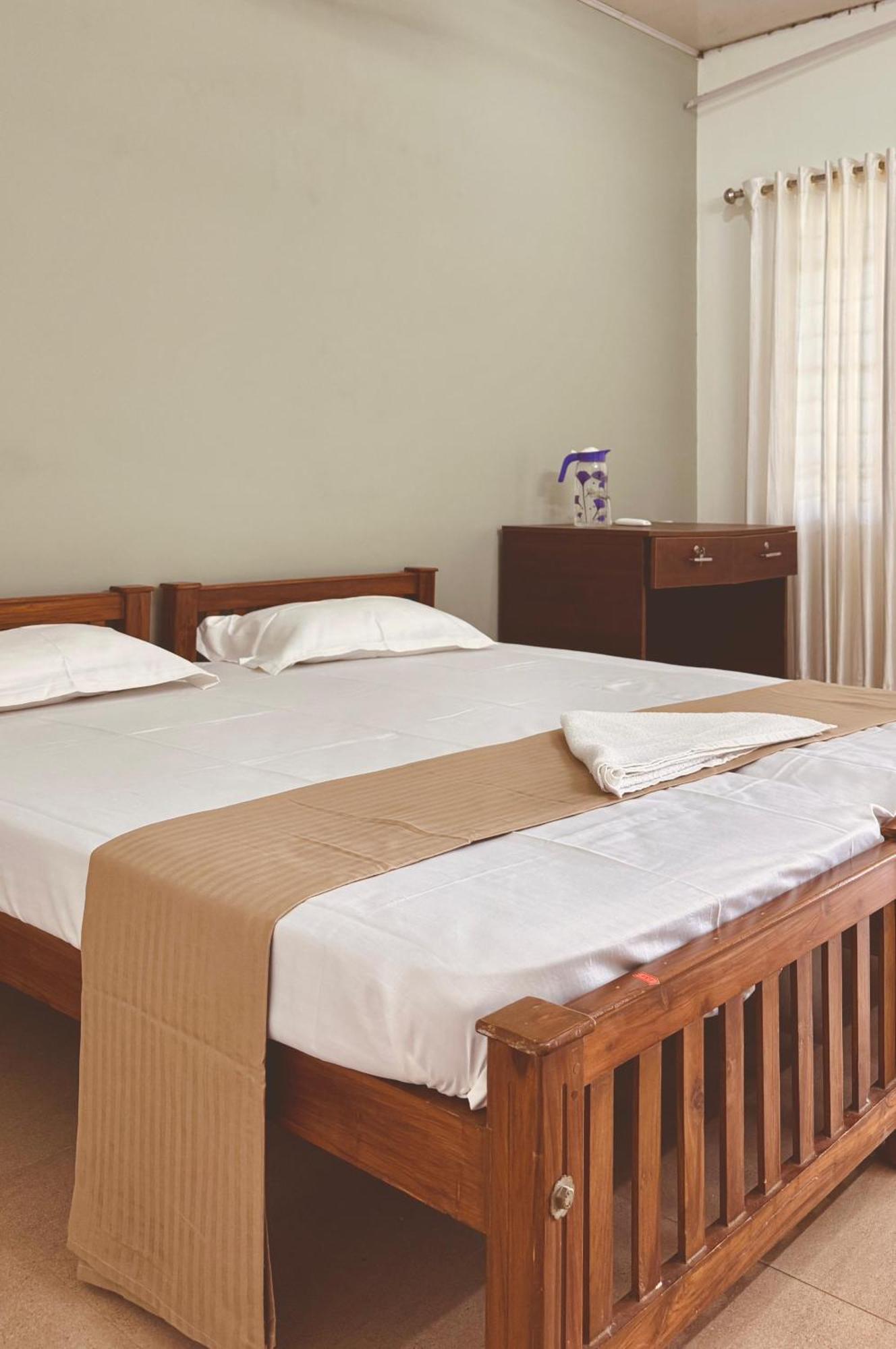 Pamba Inn Alappuzha Exterior photo